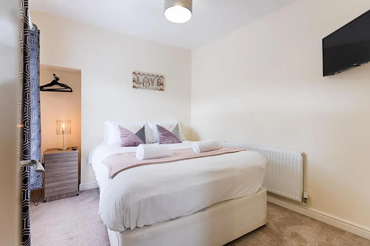 Eaton Accommodation - Tv In Every Bedroom! Swansea Feriehus