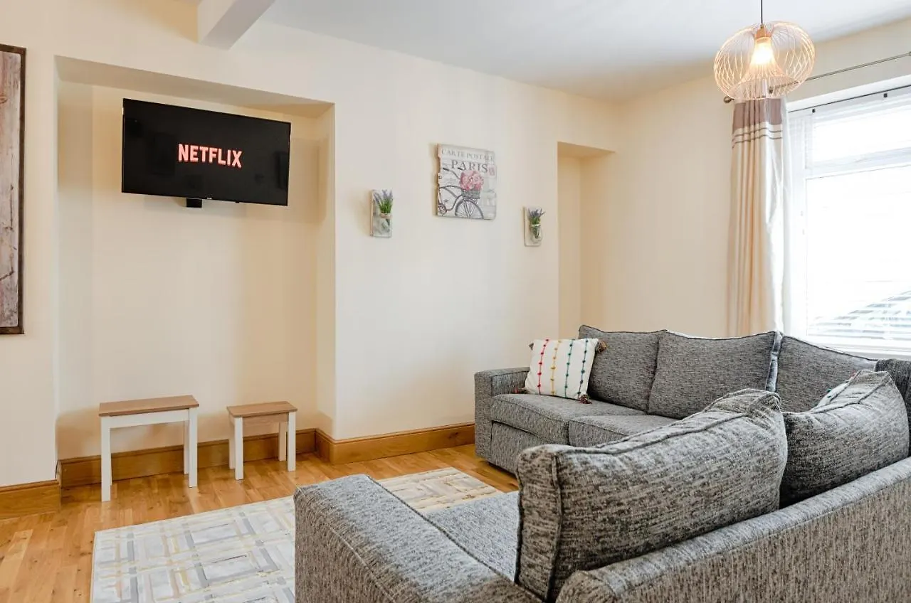 Eaton Accommodation - Tv In Every Bedroom! Swansea 0*,